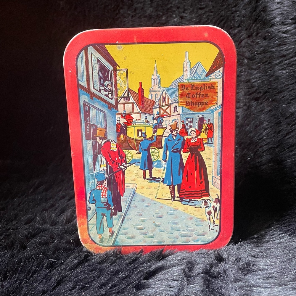 Vintage MCM collectable Ye Old Coffee tin stash spot victorian Dickins design